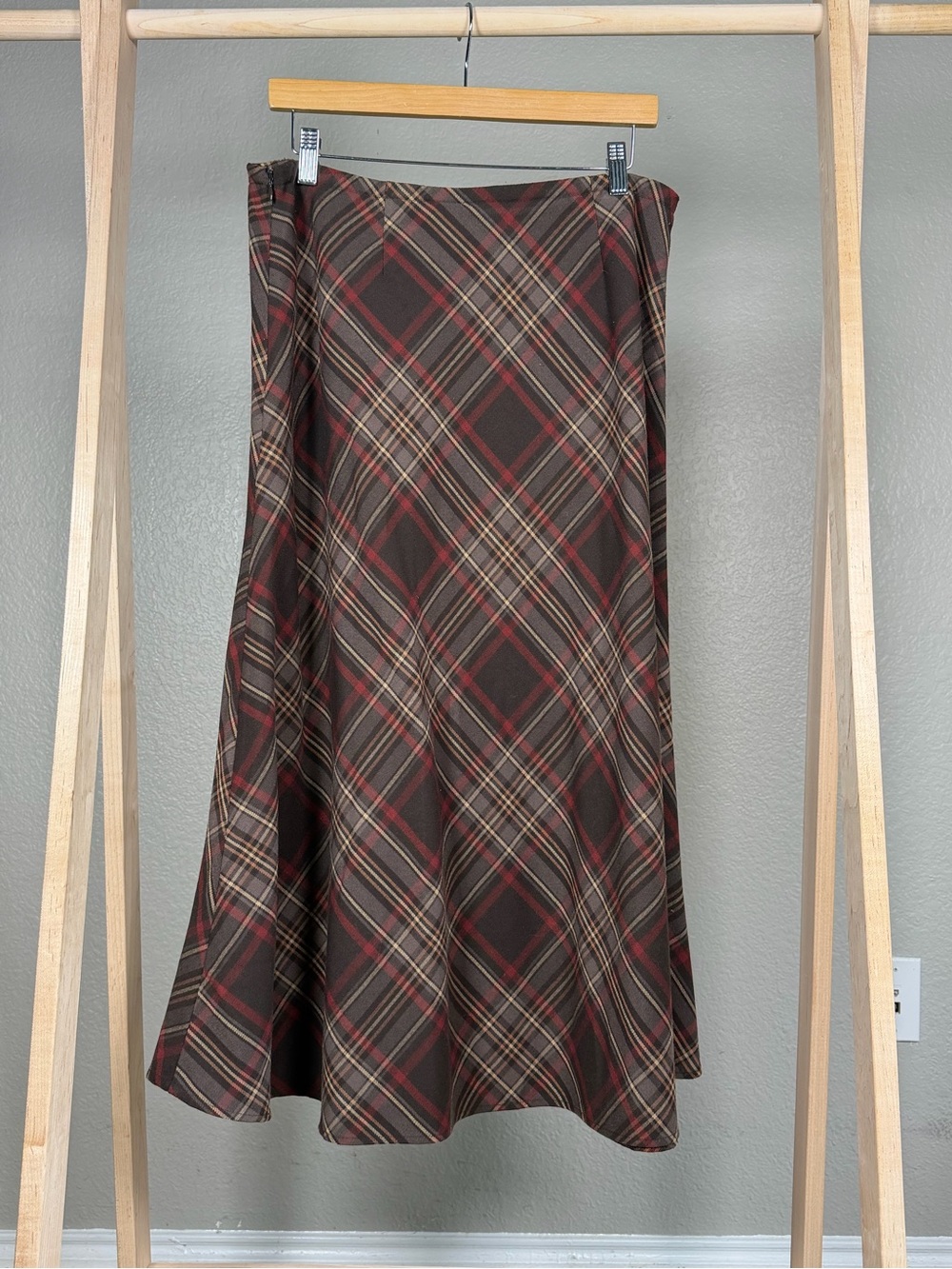 Croft & Barrow Plaid Midi Skirt 12 Dark Academia Fall Brown Red A Line - Picture 7 of 8